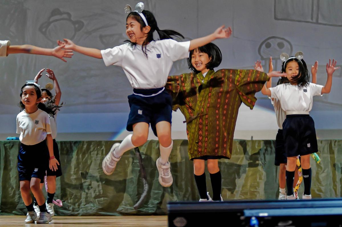 劇「おむすび　ころりん　えん　めひこ」