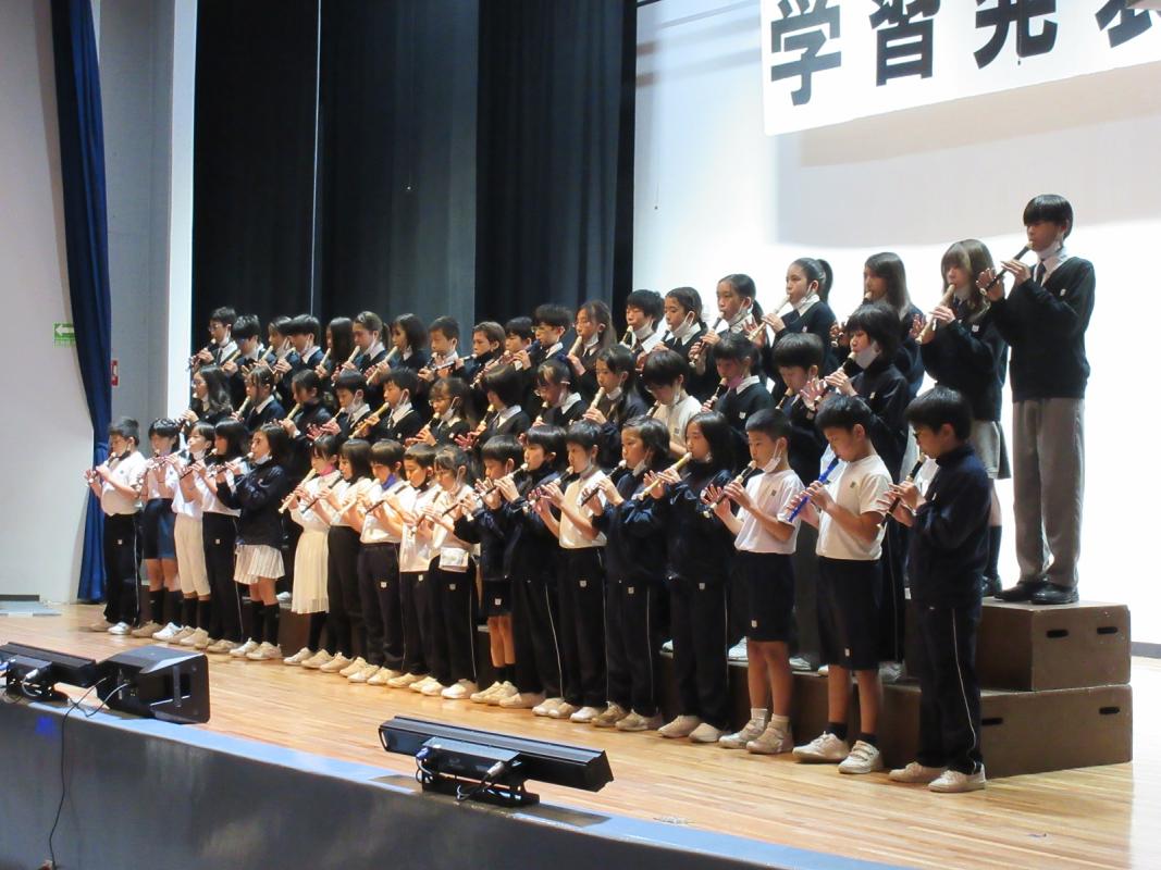 小学部4・5・6年合唱「ビリーブ」